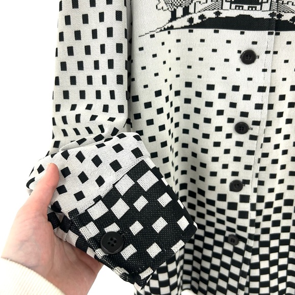 Patterned Bodin Knits Button Down - Picture 5 of 6